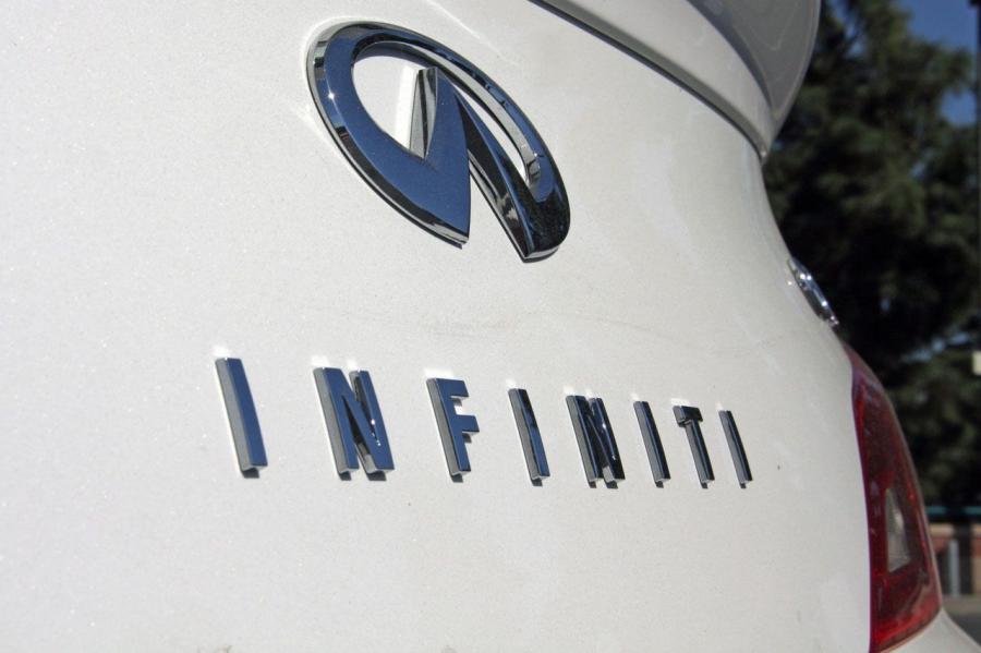  Infiniti G37 Convertible 2008 года  (фото 55 из 57)